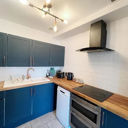 164a Westbury Road *